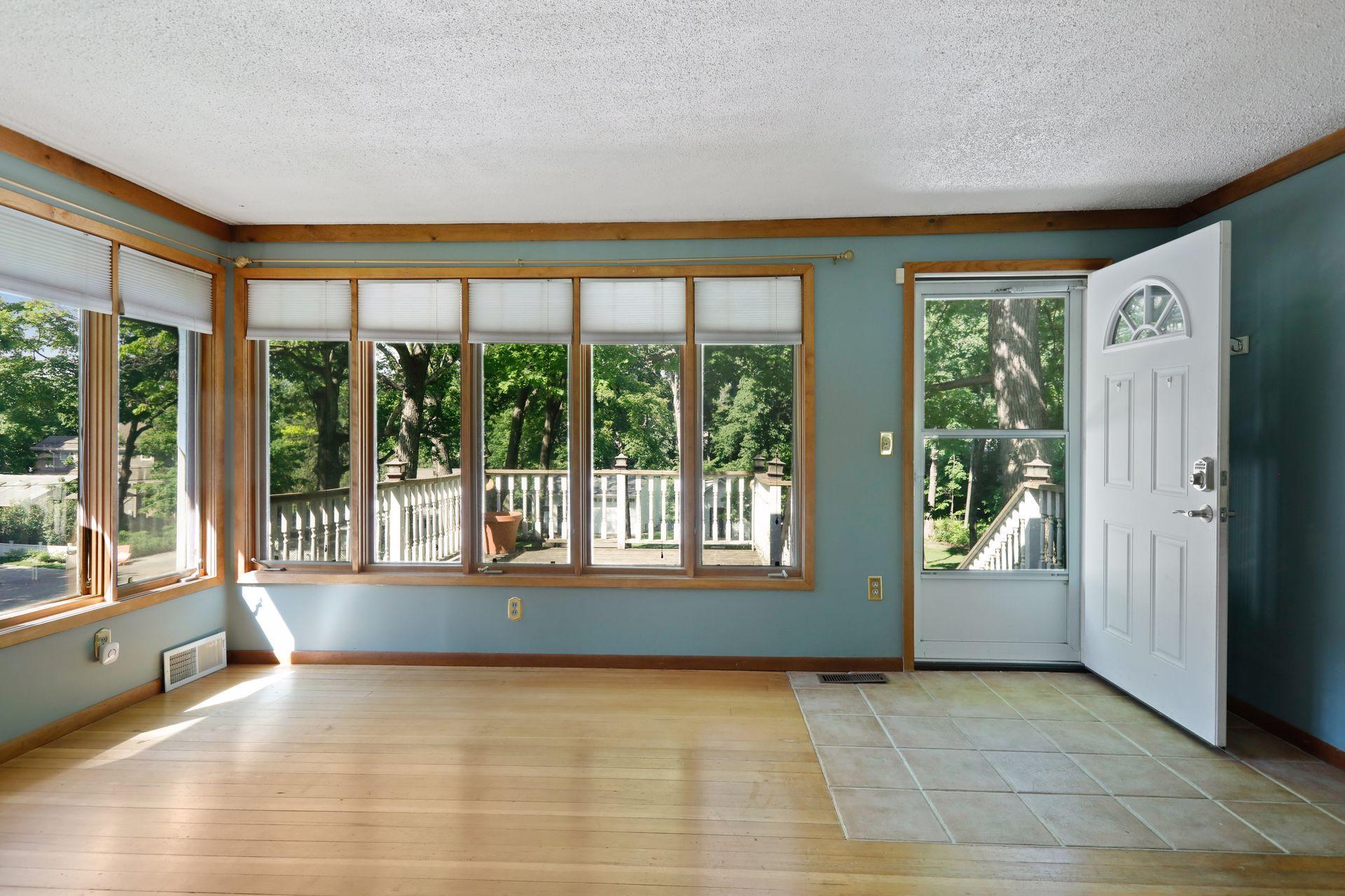 45 Hazel Street Tonka Bay, MN 55331 - Photo 4 of 27 Gallery Image 4