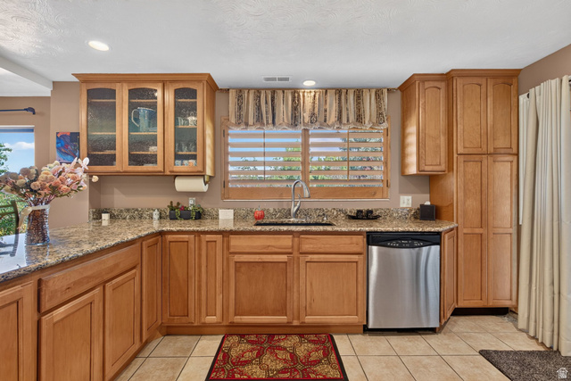 10703 South 2340 East Sandy, UT 84092 - Photo 27 of 54
