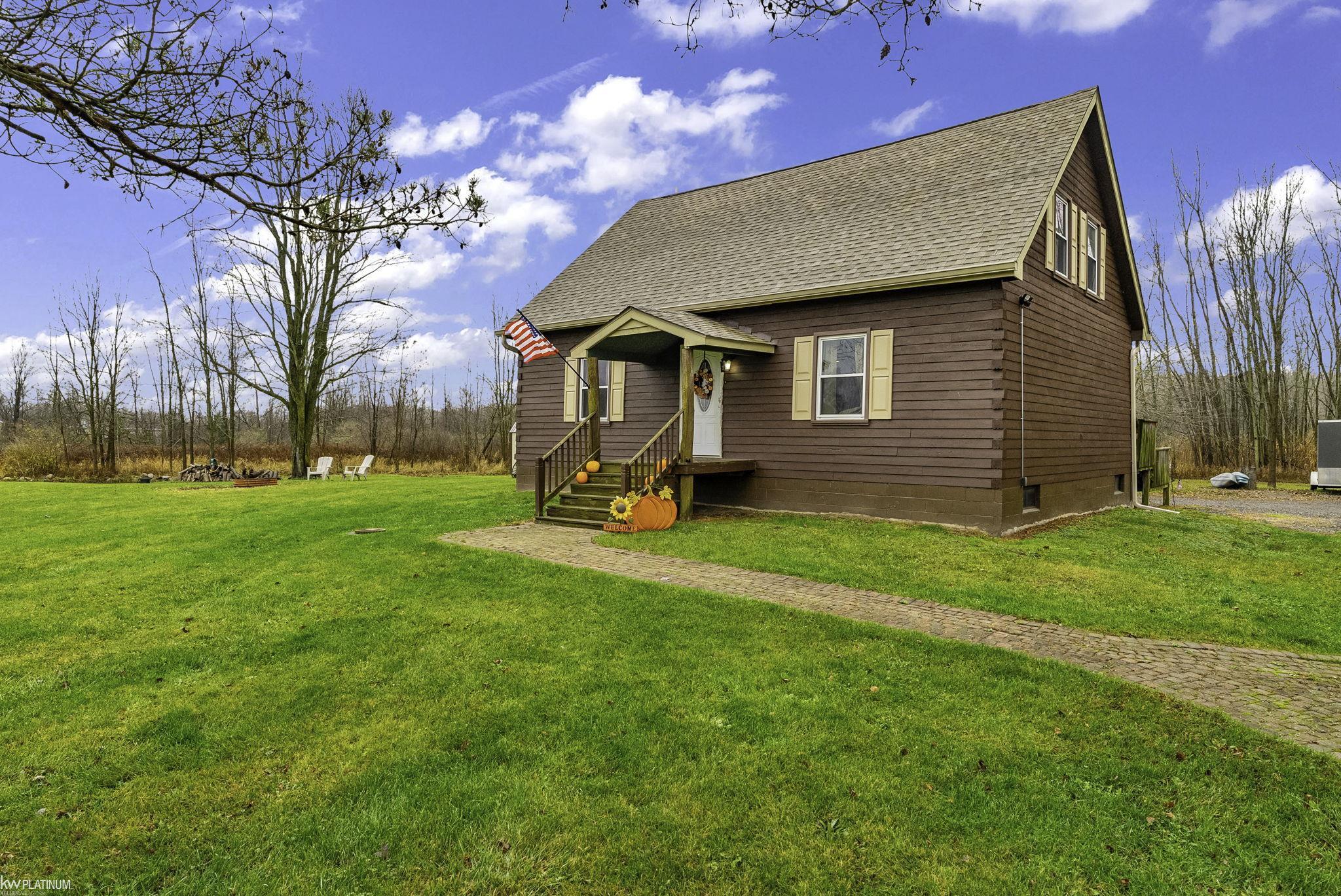 16259 Petz Road Capac, MI 48014 - Photo 1 of 19 50161310-65c47e91-7c6c-4b0c-a816-f15768be8a14.JPG