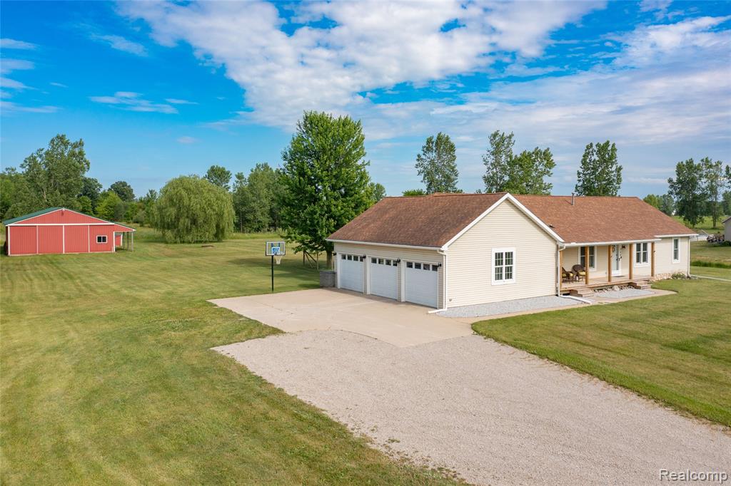 704 Miller Road Memphis, MI 48041 - Photo 4 of 43