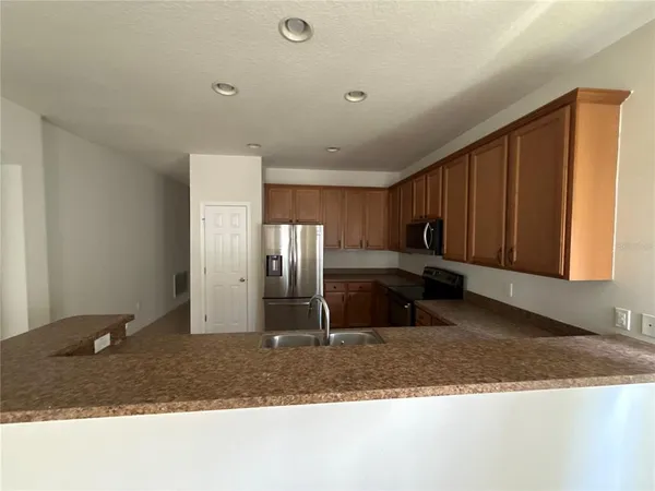 $325,000 | 10117 Celtic Ash Drive, Ruskin, FL 33573