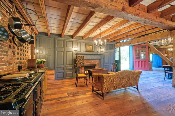 $2,600,000 | 38678 Piggott Bottom Road, Hamilton, VA 20158