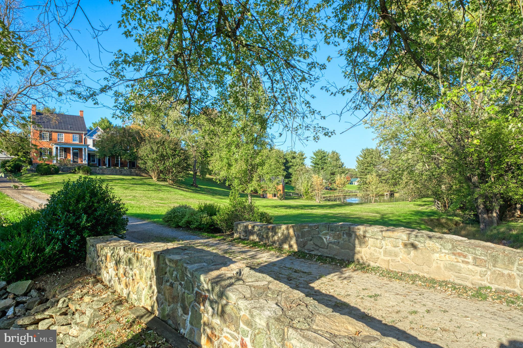 38678 Piggott Bottom Road Hamilton, VA 20158 - Photo 8 of 103