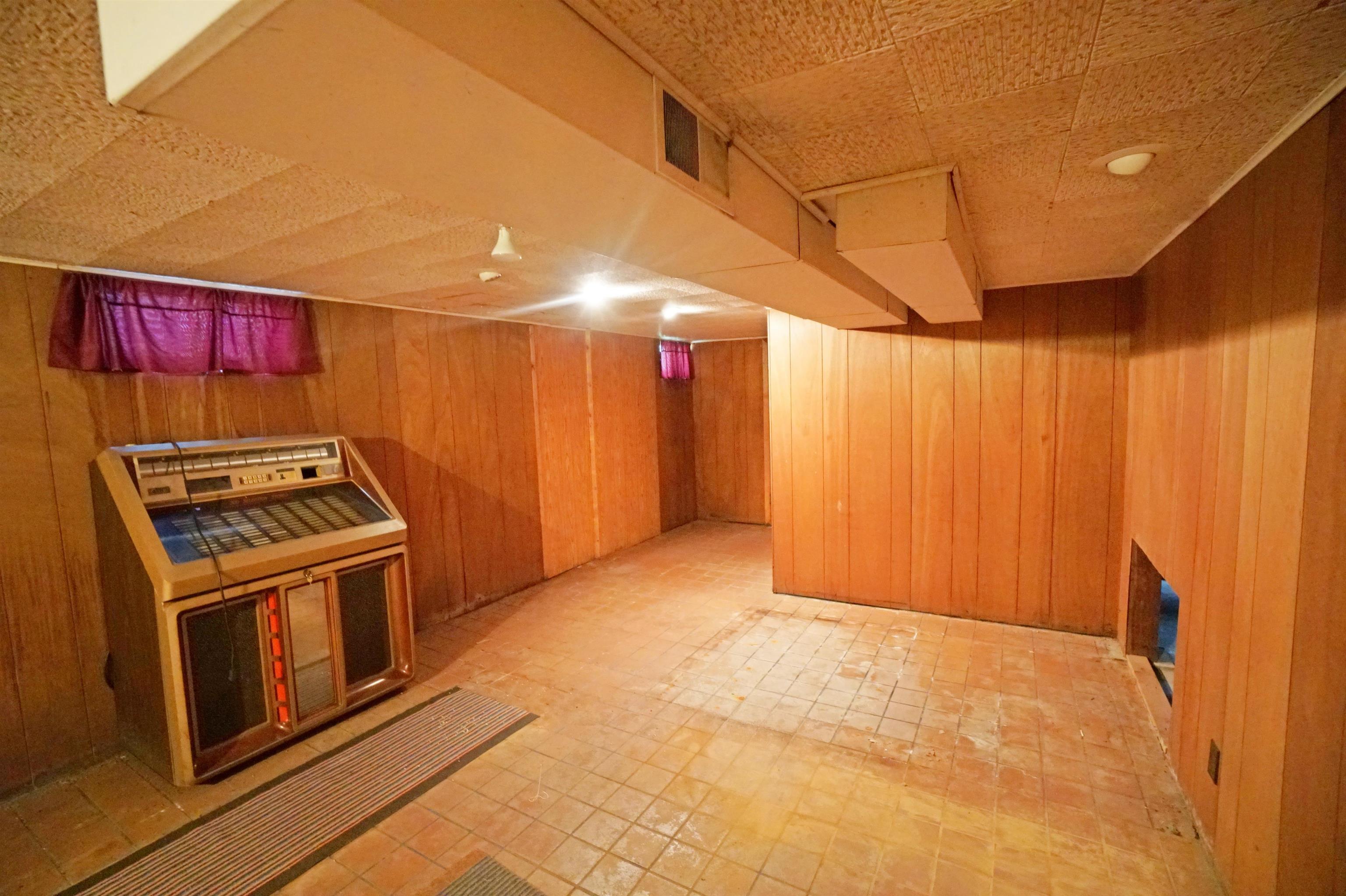 201 Jackson Street Hanover, IL 61041 - Photo 24 of 40