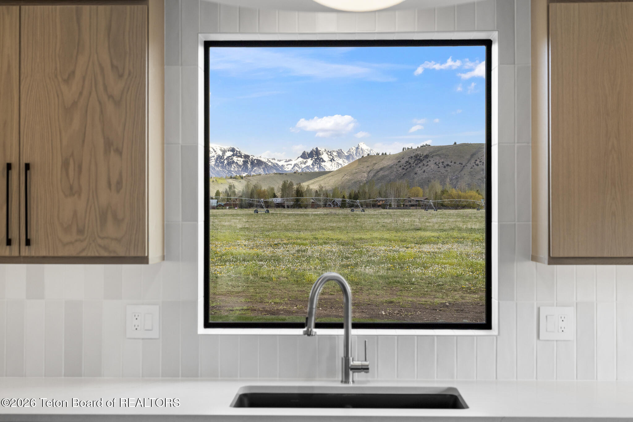 2055 Log Cabin Clb Road Jackson, WY 83001 - Photo 5 of 20 Kitchen Sink View