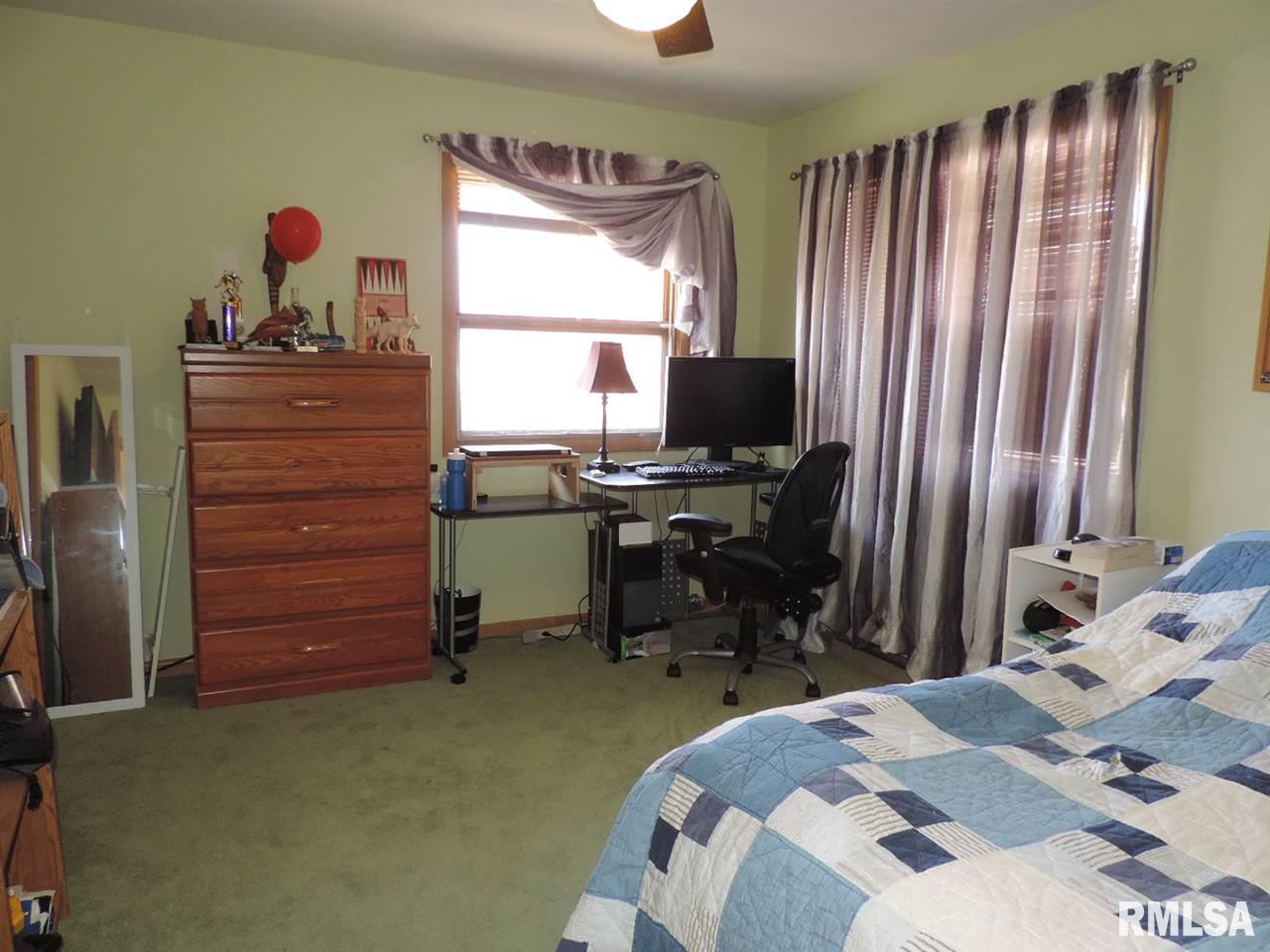 1412 James Road Pekin, IL 61554 - Photo 15 of 30 Gallery Image 15