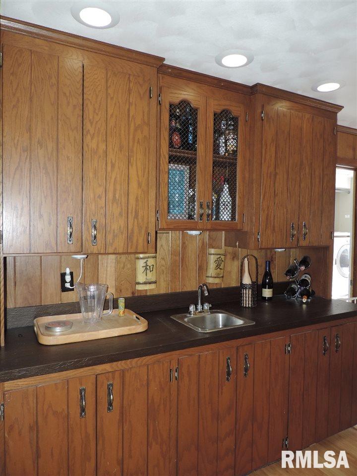 1412 James Road Pekin, IL 61554 - Photo 19 of 30 Gallery Image 19