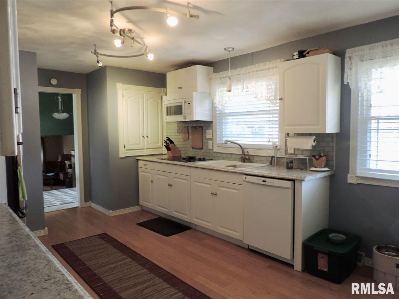 1412 James Road Pekin, IL 61554 - Photo 4 of 30 Gallery Image 4