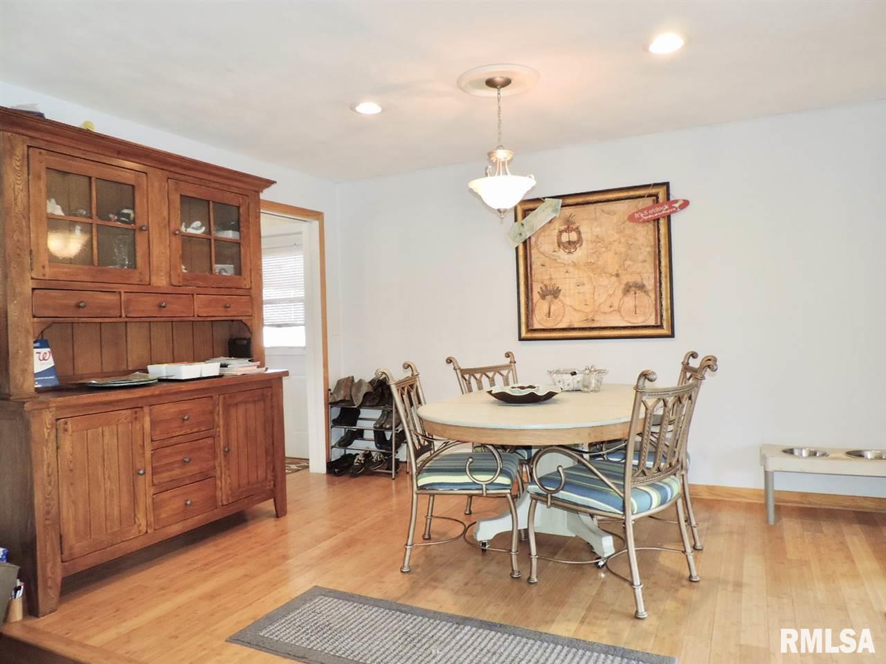 1412 James Road Pekin, IL 61554 - Photo 9 of 30 Gallery Image 9