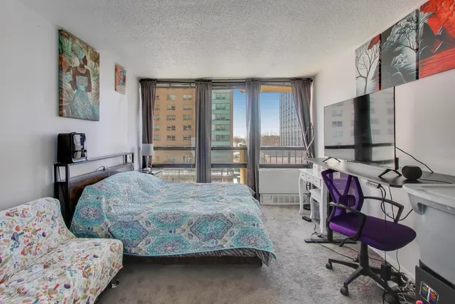 $315,000 | 3150 North Sheridan Road, Unit 4B, Chicago, IL 60657