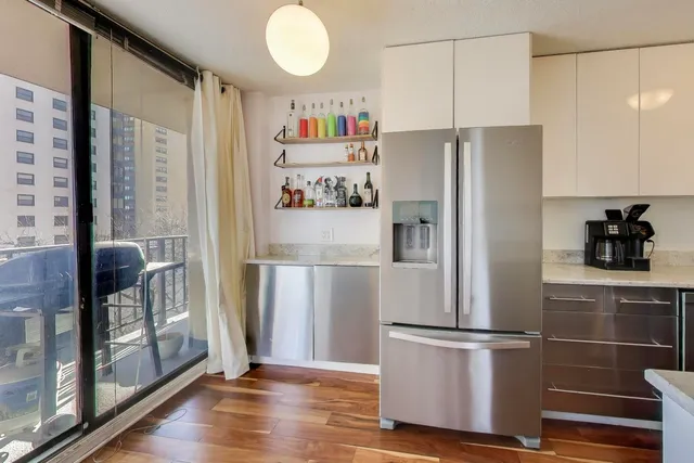 $315,000 | 3150 North Sheridan Road, Unit 4B, Chicago, IL 60657