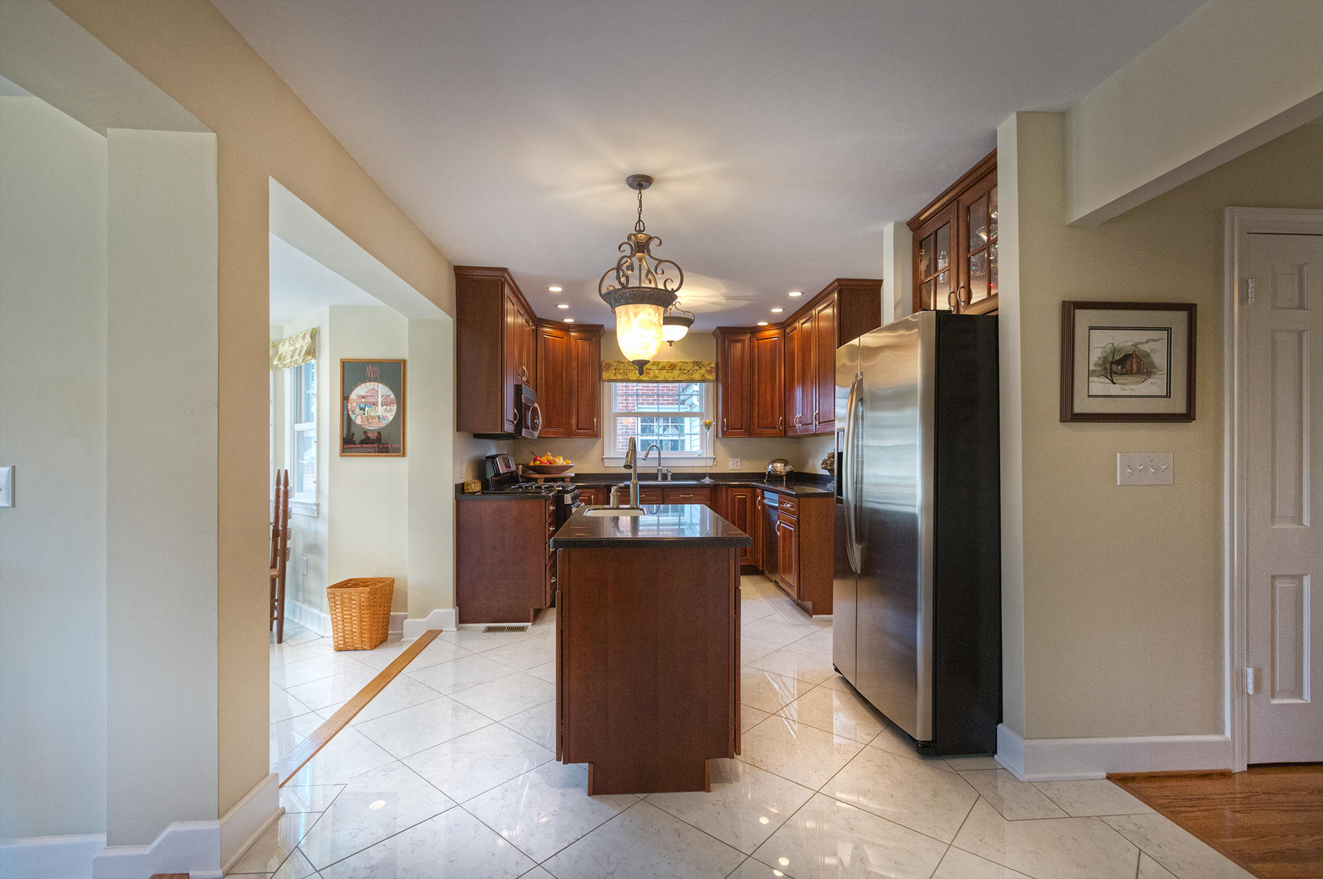1832 Blenheim Road Southwest Roanoke, VA 24015 - Photo 13 of 37 10