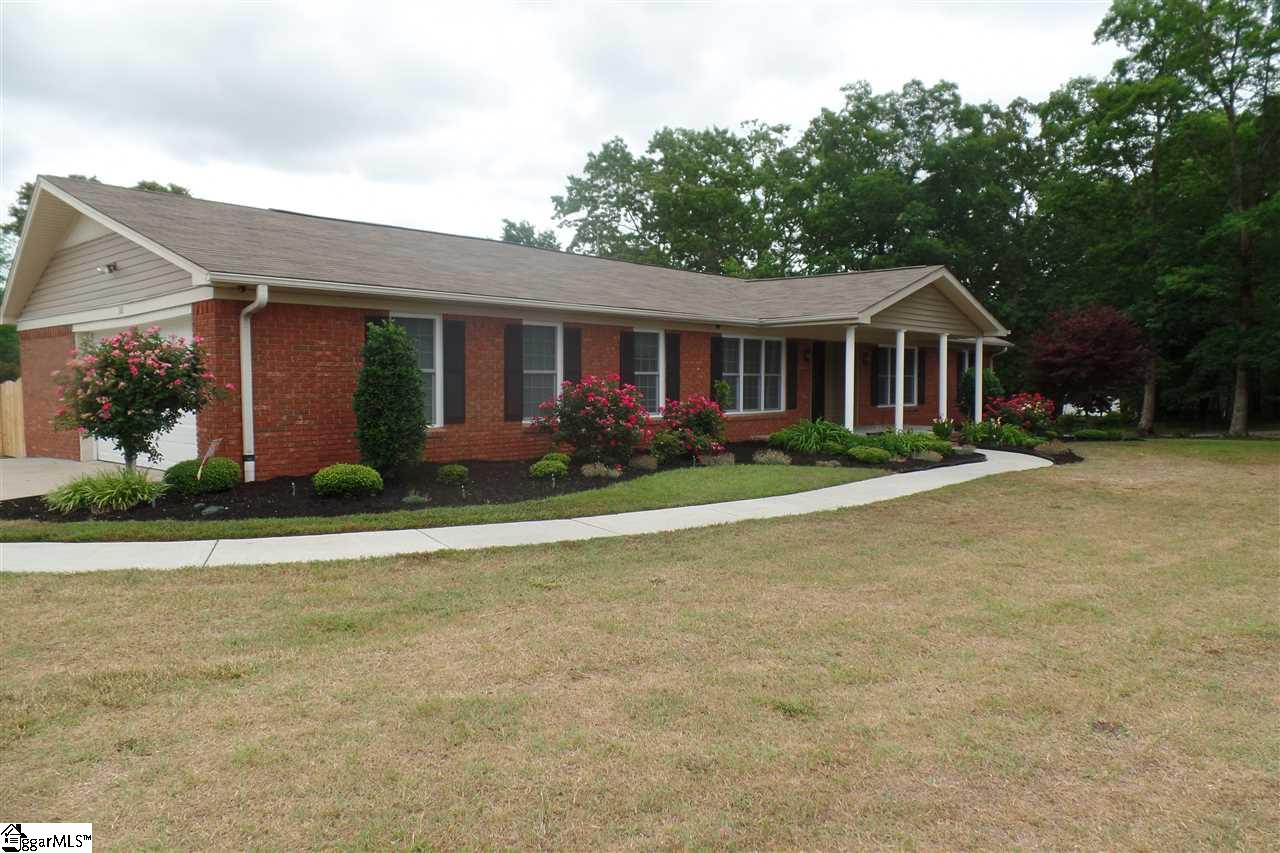 302 Wren Road Piedmont, SC 29673 - Photo 1 of 23