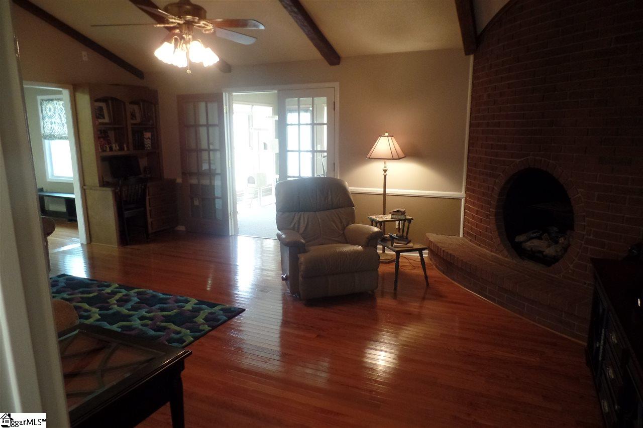 302 Wren Road Piedmont, SC 29673 - Photo 5 of 23