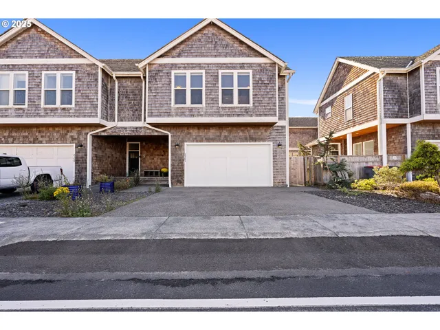 $699,000 | 2361 South Edgewood Street, Seaside, OR 97138