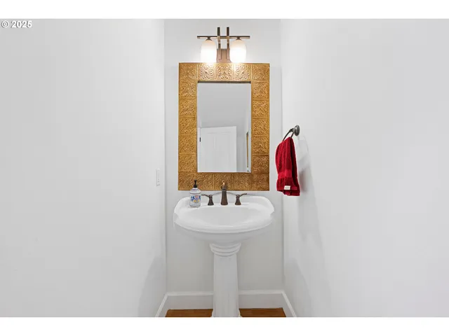 $699,000 | 2361 South Edgewood Street, Seaside, OR 97138