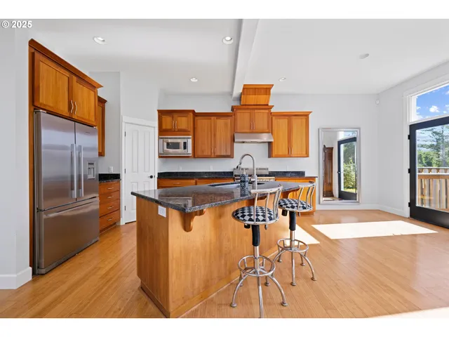 $699,000 | 2361 South Edgewood Street, Seaside, OR 97138