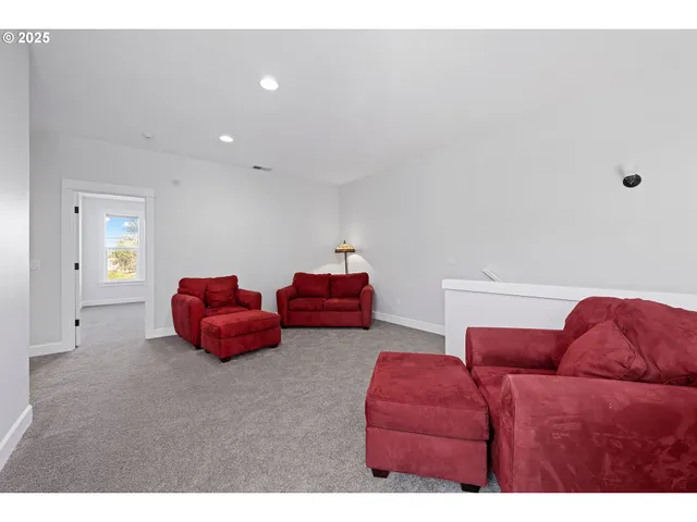 $699,000 | 2361 South Edgewood Street, Seaside, OR 97138