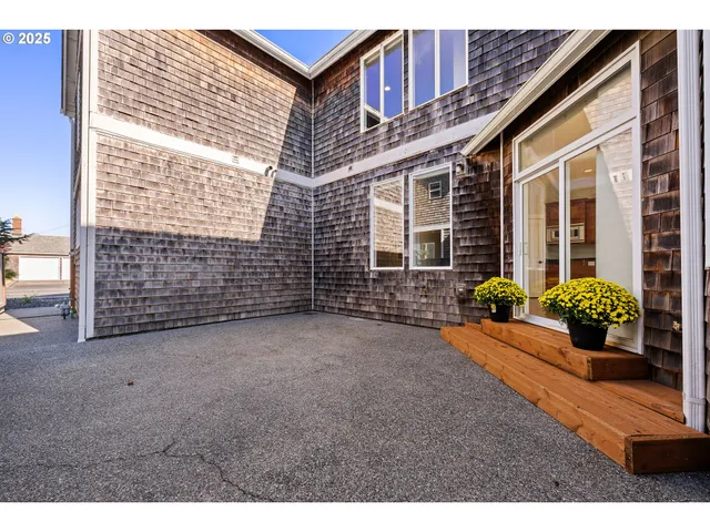 $699,000 | 2361 South Edgewood Street, Seaside, OR 97138