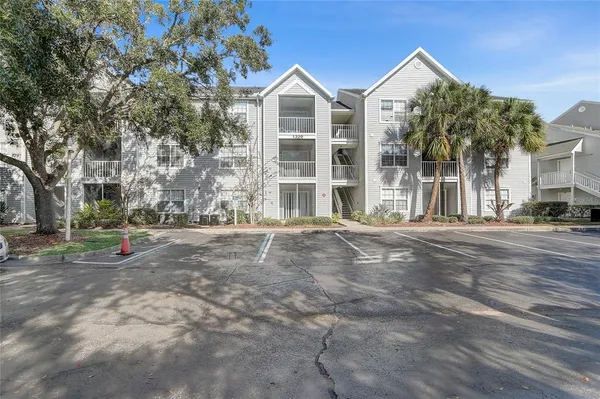 $144,995 | 1229 Bermuda Lakes Lane, Unit 202, Kissimmee, FL 34741