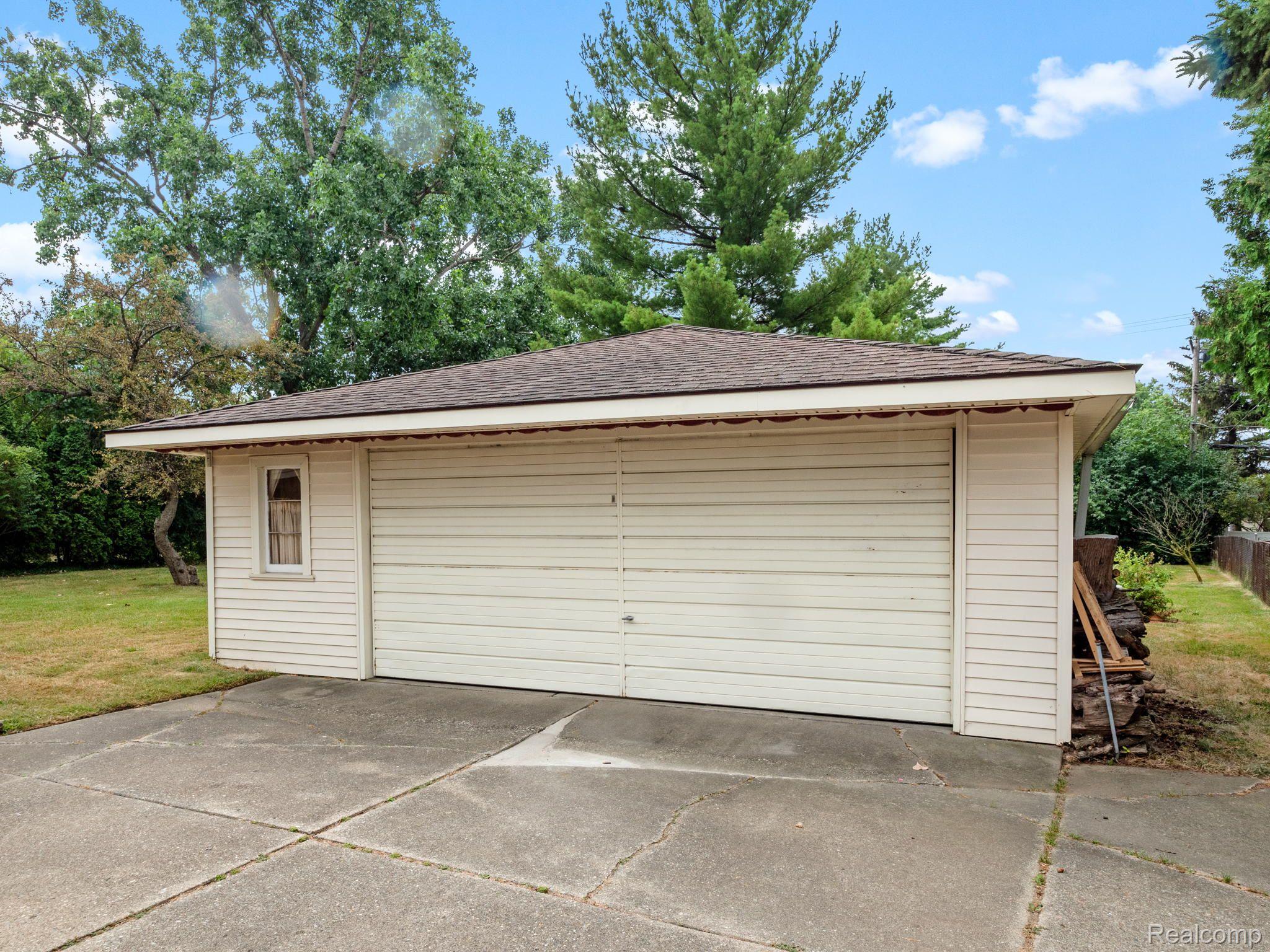 35130 Rutherford Street Clinton Township, MI 48035 - Photo 28 of 29 Gallery Image 28