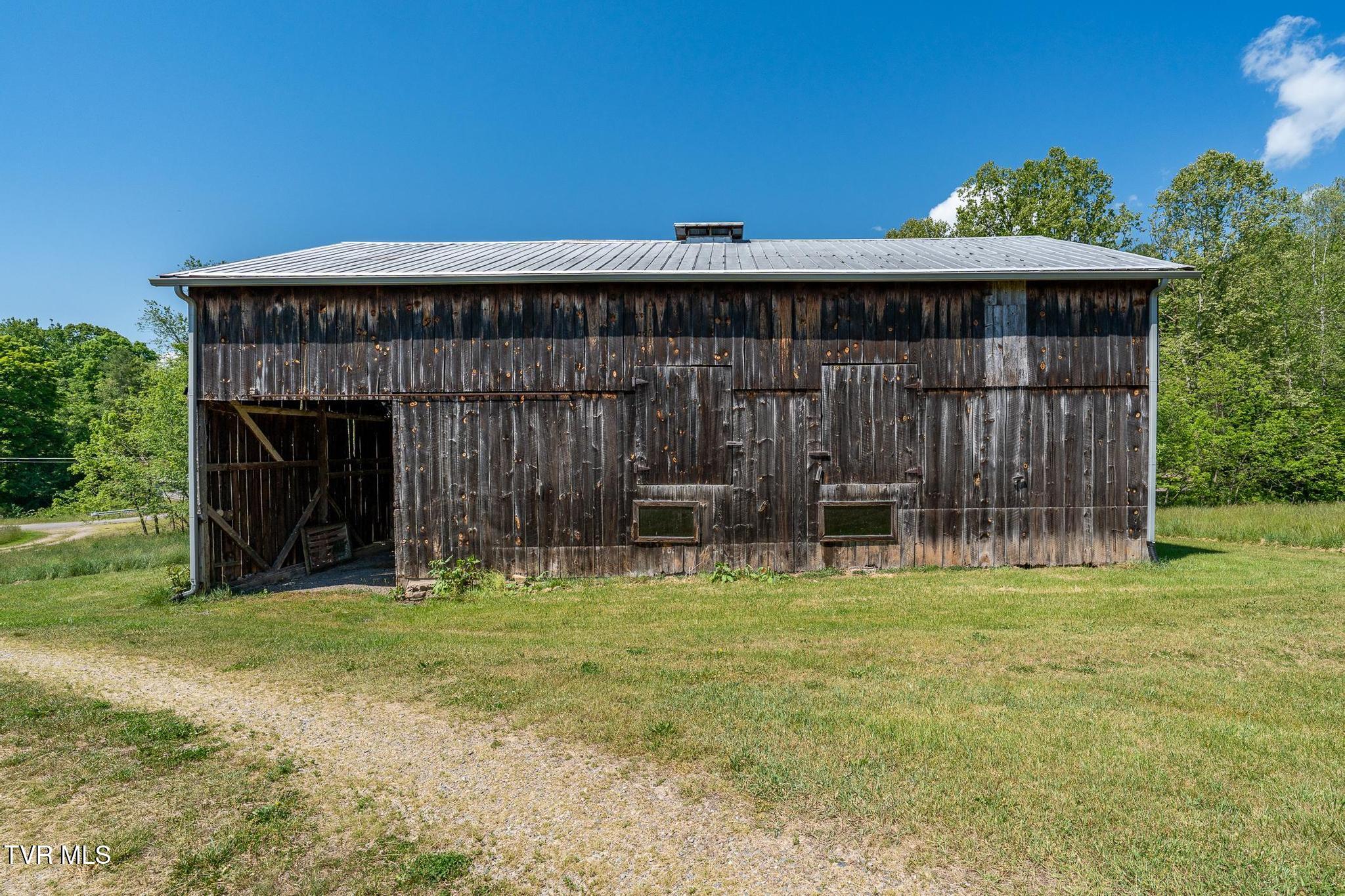 336 Mack Branch Road Mountain City, TN 37683 - Photo 92 of 94 336 Mack Branch Road (67 of 109)