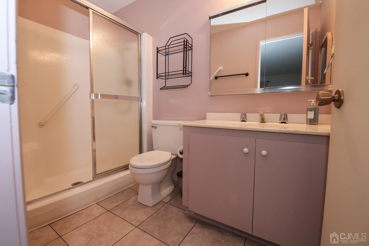 B Vernon Road, Unit B Monroe Township, NJ 08831 - Photo 15 of 31