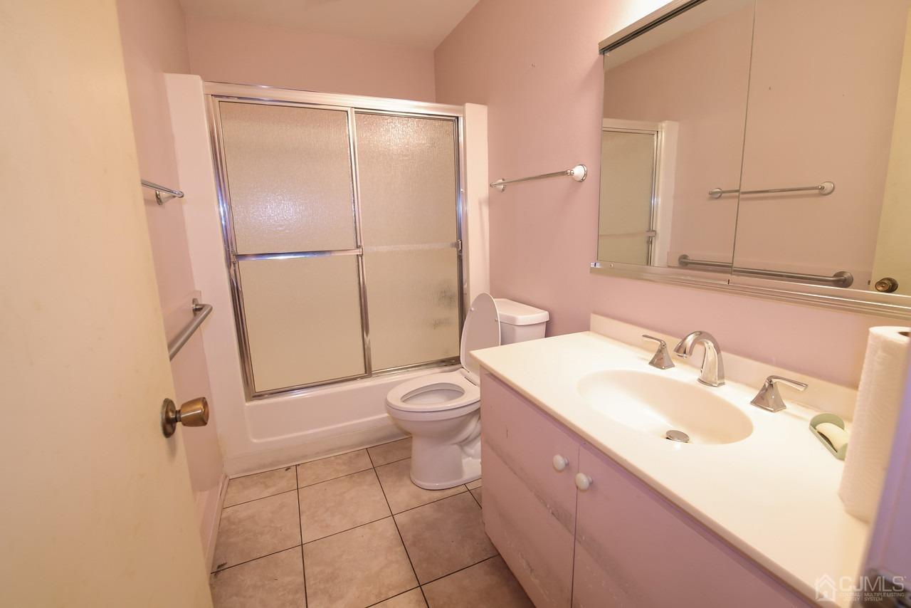 B Vernon Road, Unit B Monroe Township, NJ 08831 - Photo 19 of 31