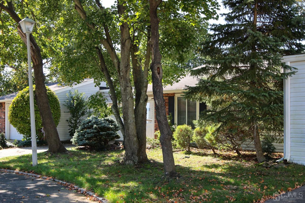 B Vernon Road, Unit B Monroe Township, NJ 08831 - Photo 5 of 31