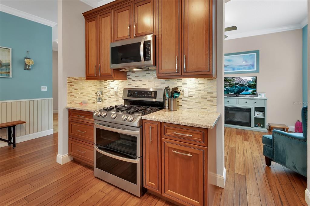 103 Ridgeway Boulevard DeLand, FL 32724 - Photo 11 of 75