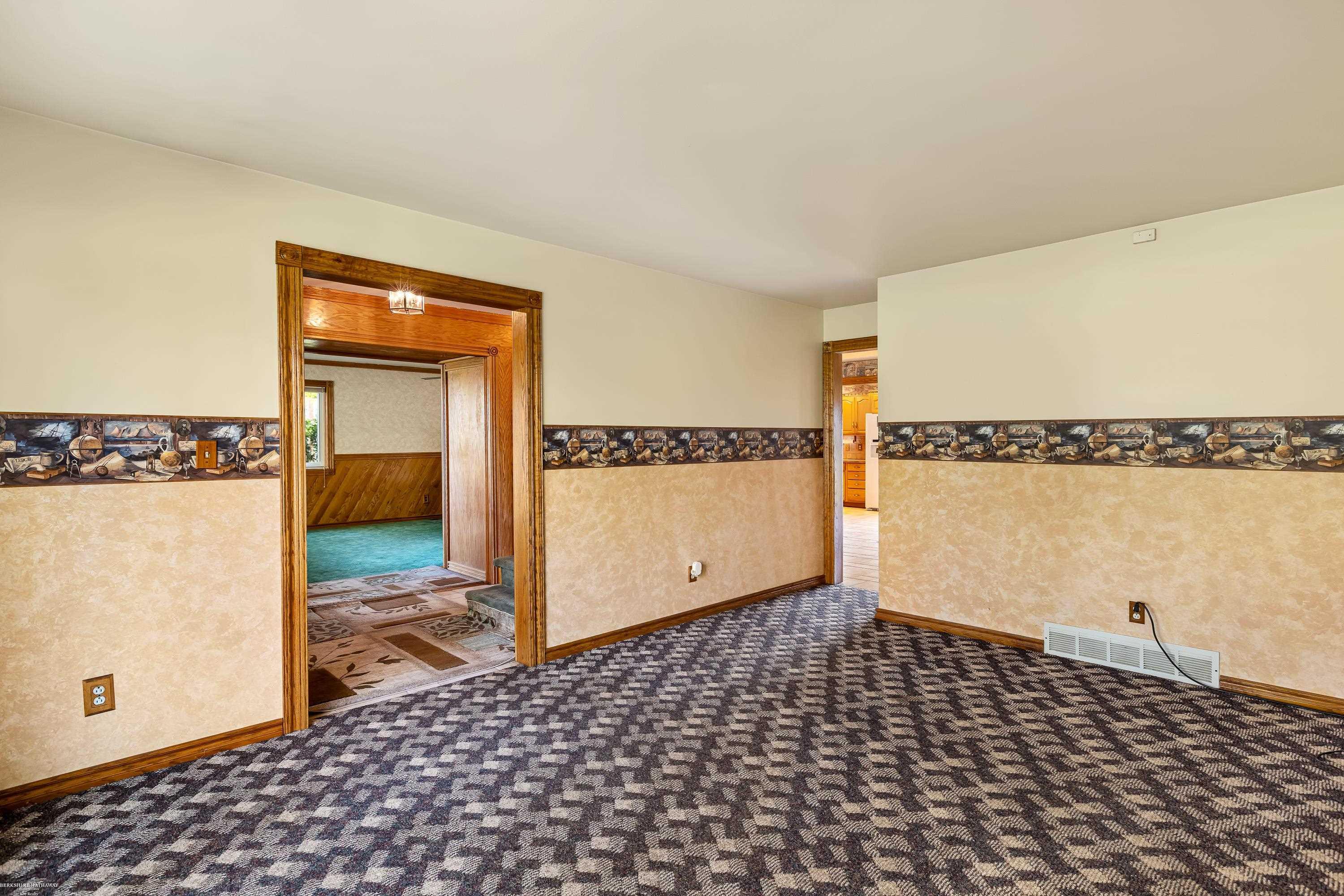 60313 Schoenherr Road Washington, MI 48094 - Photo 27 of 63 50159186-cc5a9e48-b0b8-4328-92bd-7f35dd63f5bd.JPG