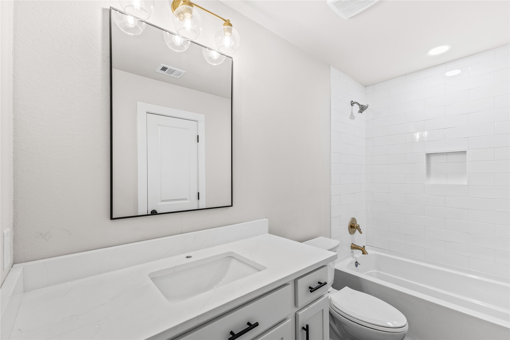 2398 Valley Drive Brenham, TX 77833 - Photo 24 of 24 Guest Bath