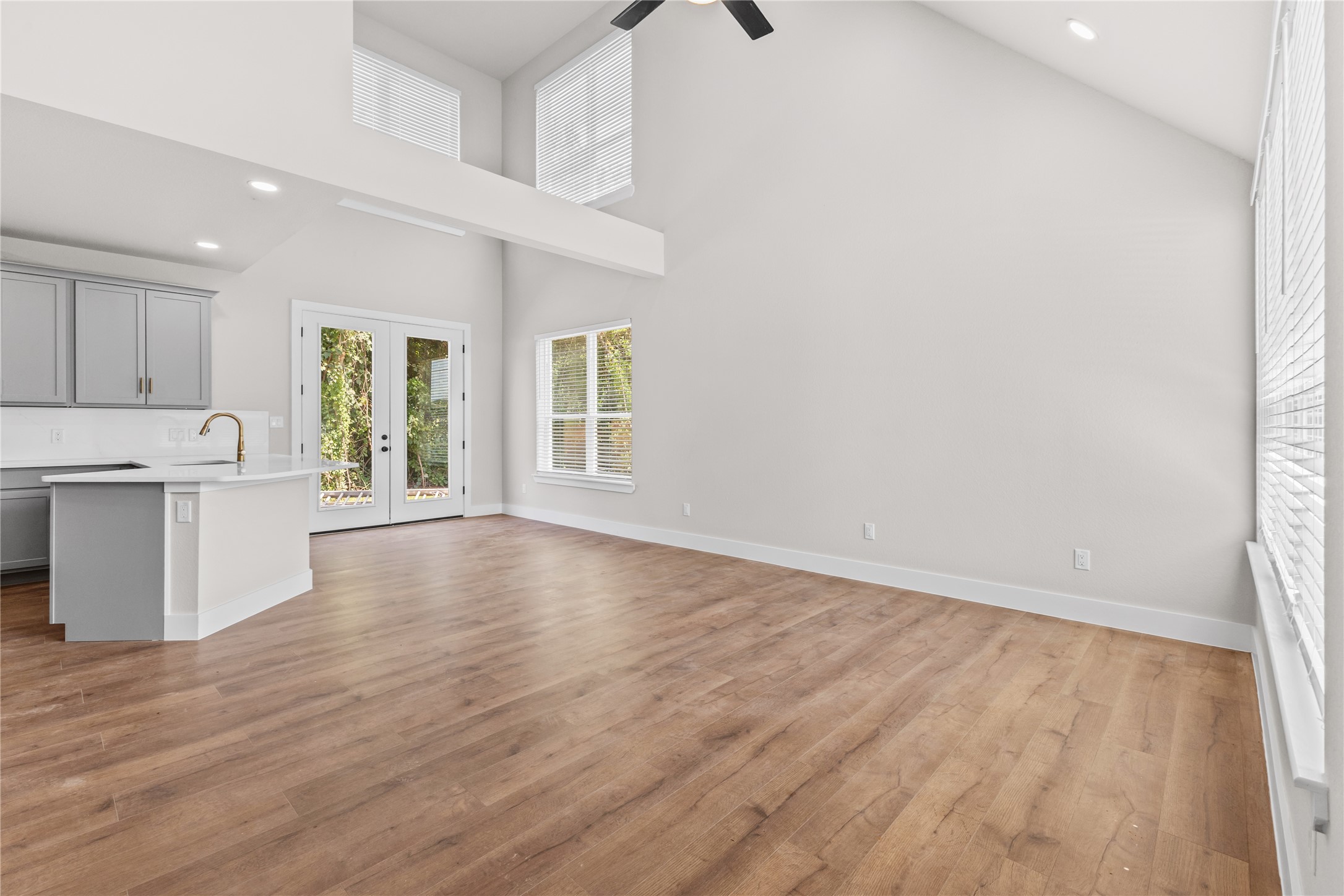 2398 Valley Drive Brenham, TX 77833 - Photo 5 of 24