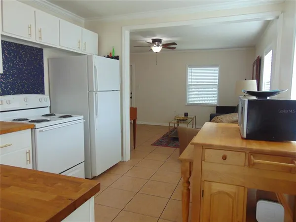 $1,825 | 3215 West Hartnett Avenue, Tampa, FL 33611