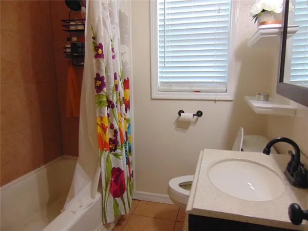 $1,825 | 3215 West Hartnett Avenue, Tampa, FL 33611