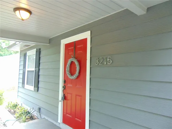 $1,825 | 3215 West Hartnett Avenue, Tampa, FL 33611