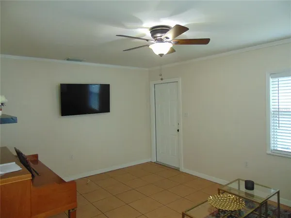 $1,825 | 3215 West Hartnett Avenue, Tampa, FL 33611