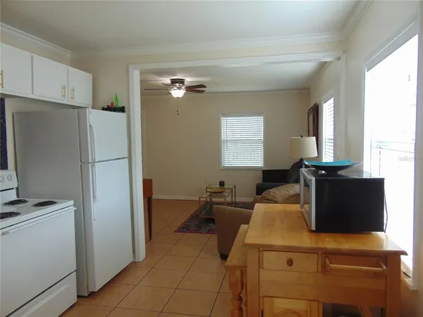 $1,825 | 3215 West Hartnett Avenue, Tampa, FL 33611