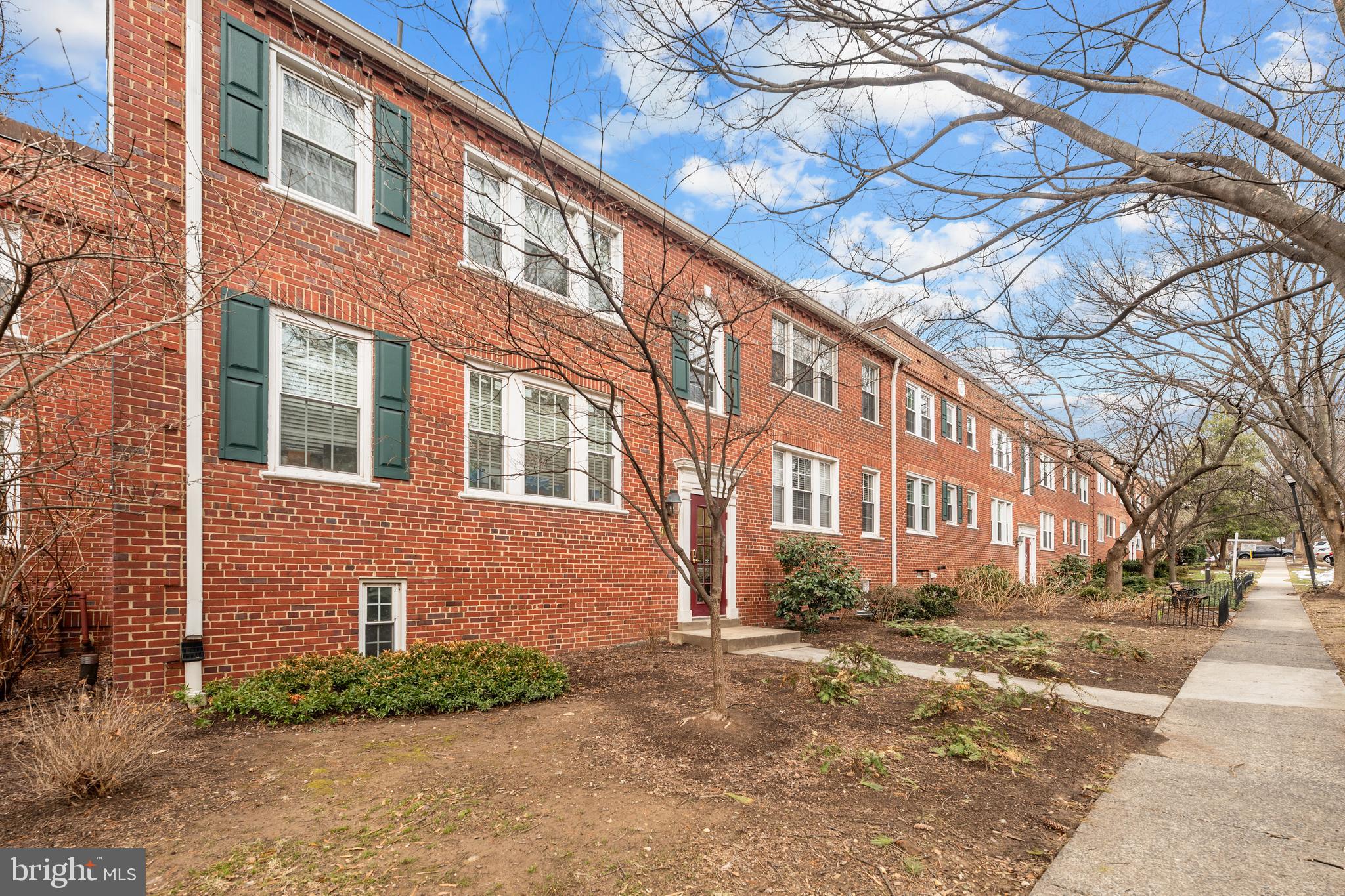 1913 North Rhodes Street, Unit 15 Arlington, VA 22201 - Photo 14 of 15
