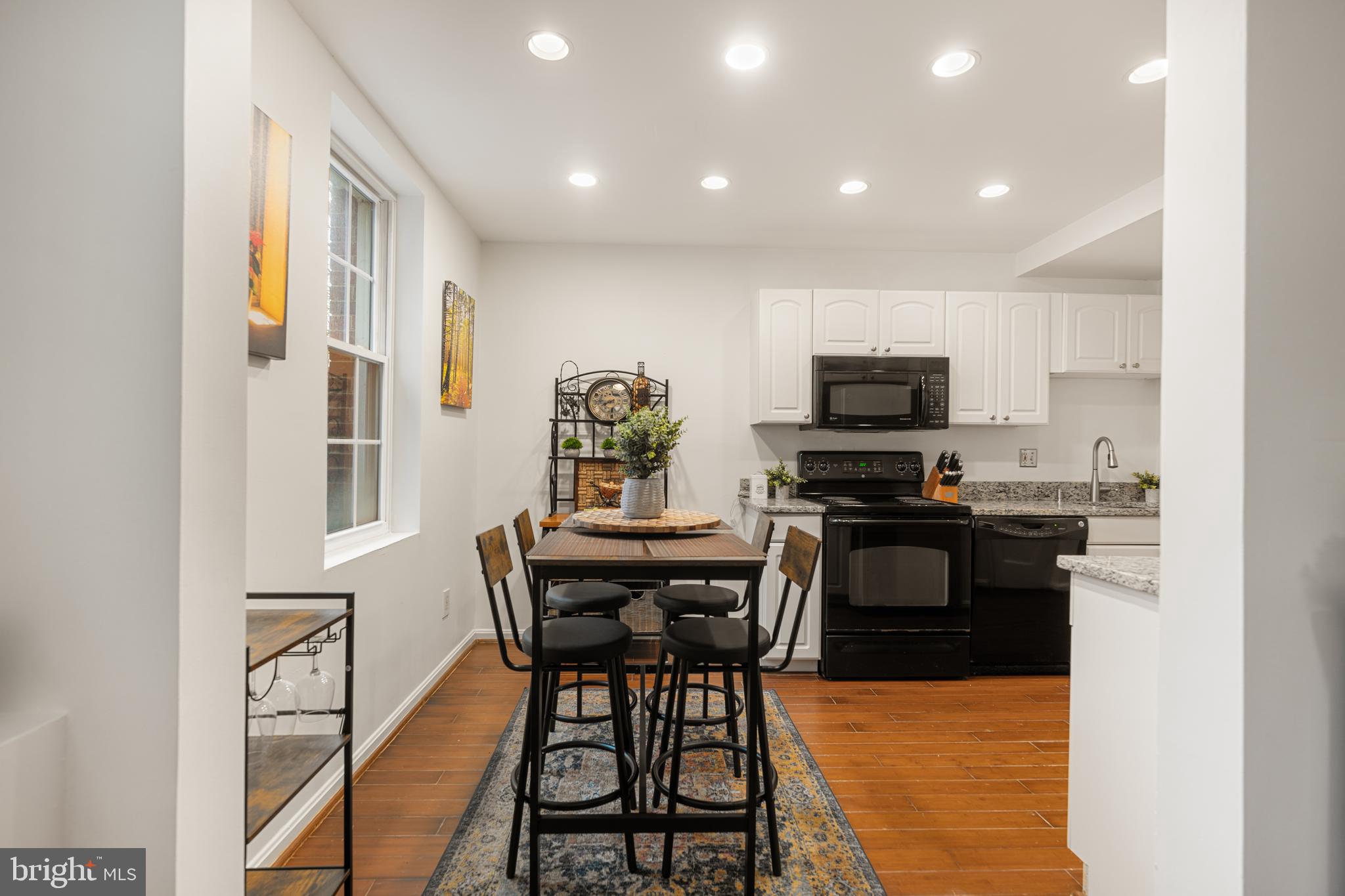 1913 North Rhodes Street, Unit 15 Arlington, VA 22201 - Photo 4 of 15