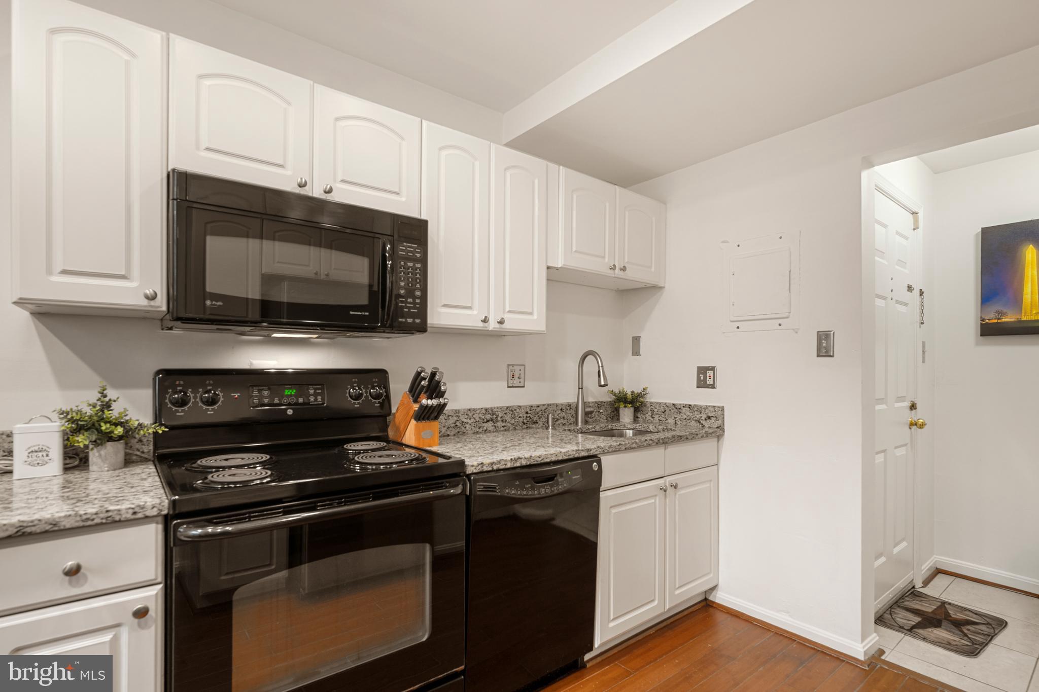 1913 North Rhodes Street, Unit 15 Arlington, VA 22201 - Photo 5 of 15