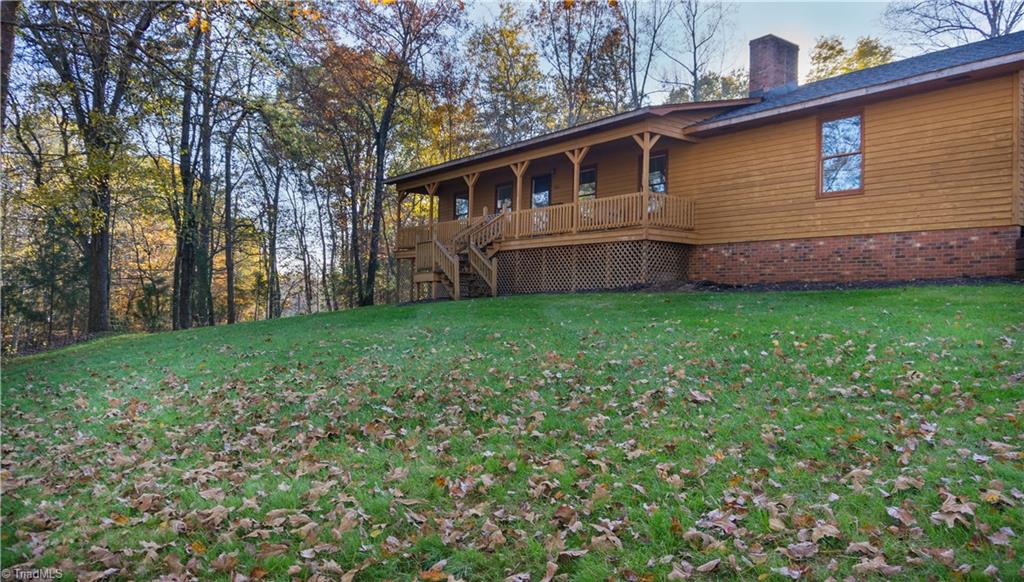 3006 Cunningham Road Thomasville, NC 27360 - Photo 2 of 22