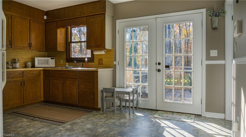3006 Cunningham Road Thomasville, NC 27360 - Photo 14 of 22