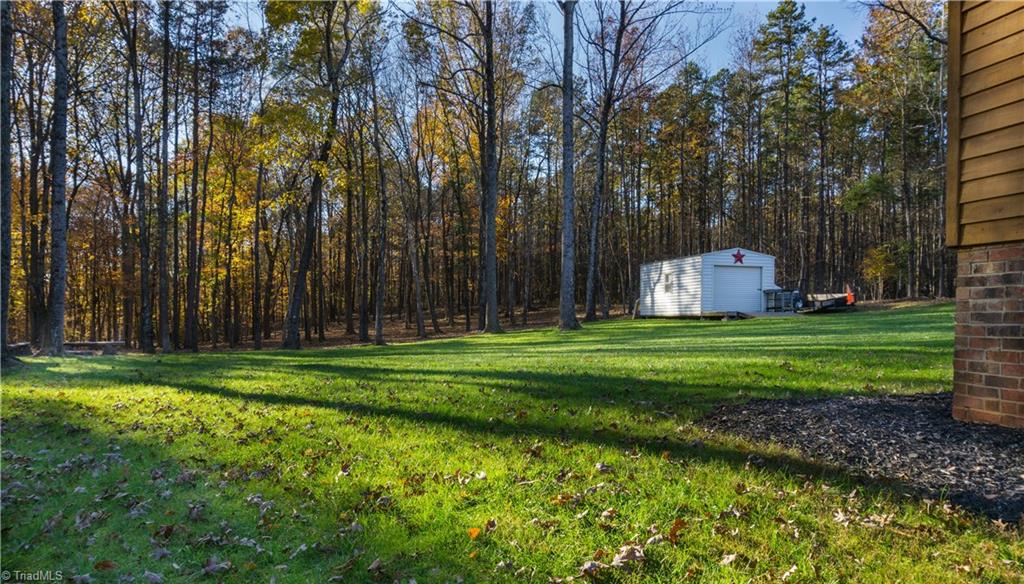 3006 Cunningham Road Thomasville, NC 27360 - Photo 9 of 22