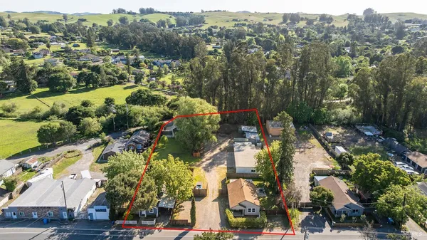 $1,750,000 | 52 Eastman Lane, Petaluma, CA 94952