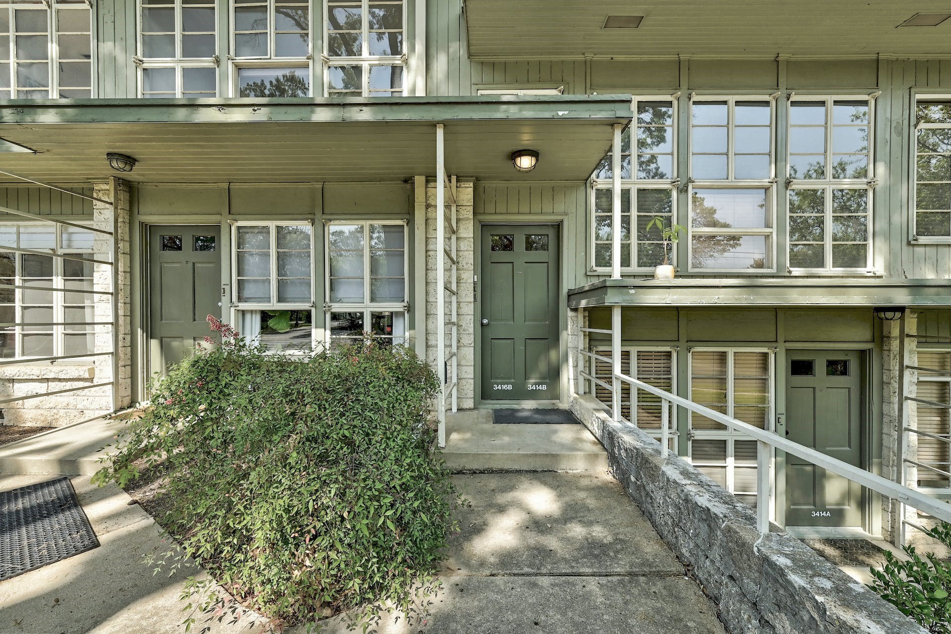 3416 Enfield Road, Unit B Austin, TX 78703 - Photo 3 of 31 Only 16 units in this charming complex - mostly owner occupied.