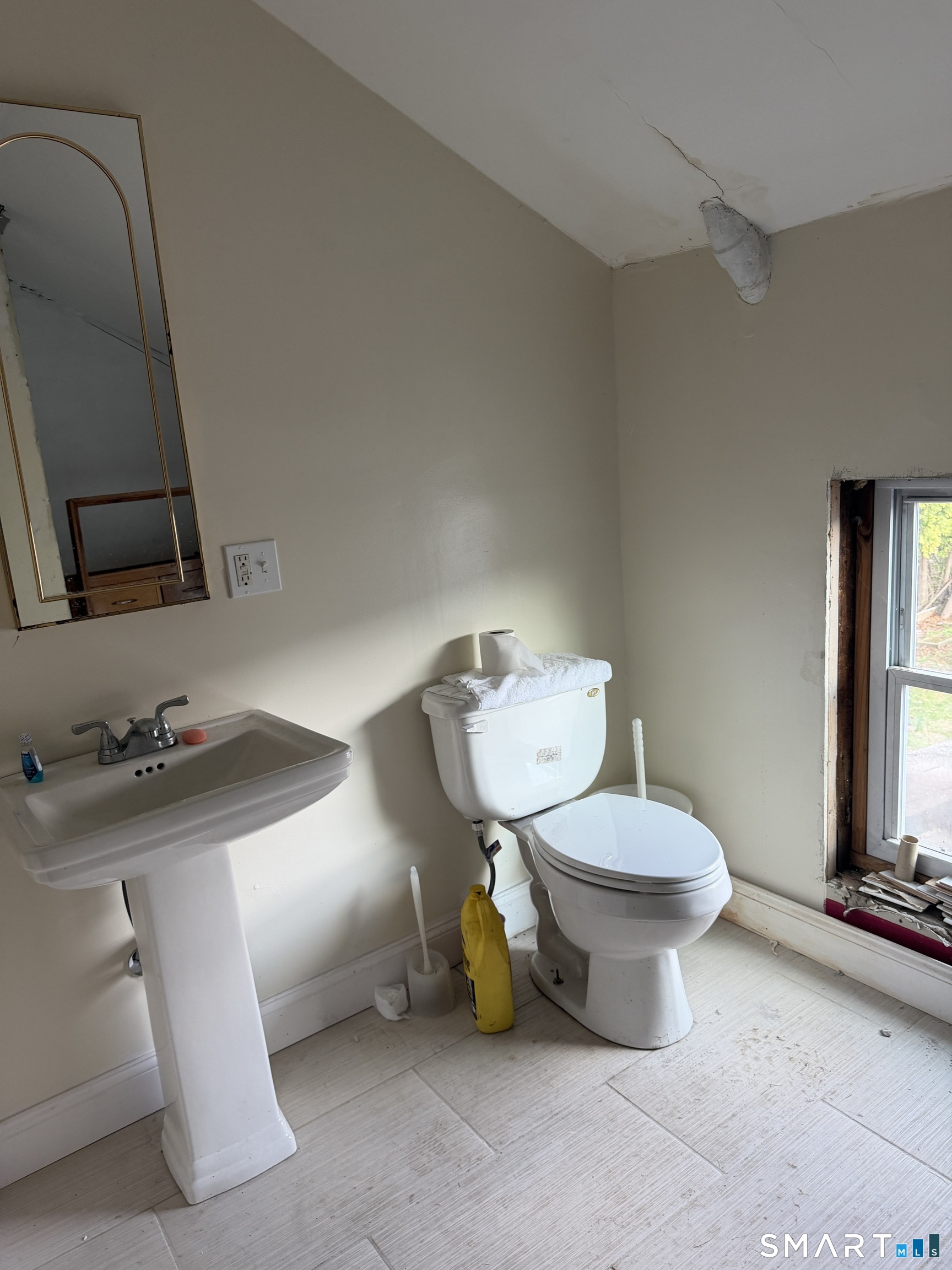 148 West Main Street Sprague, CT 06330 - Photo 24 of 34