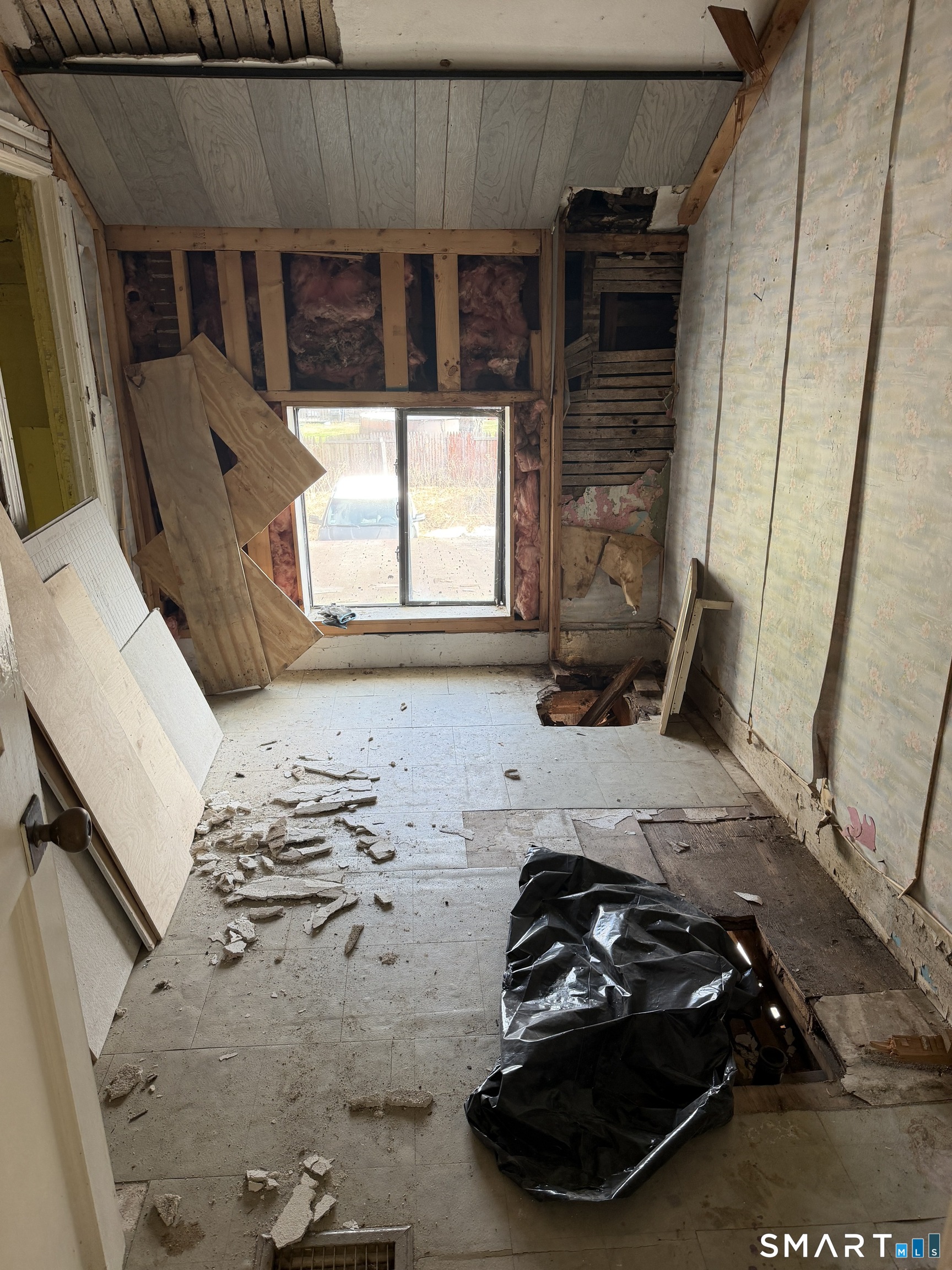 148 West Main Street Sprague, CT 06330 - Photo 10 of 34