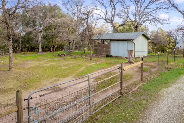 $725,000 | 14395 Burlington Parkway, Penn Valley, CA 95946