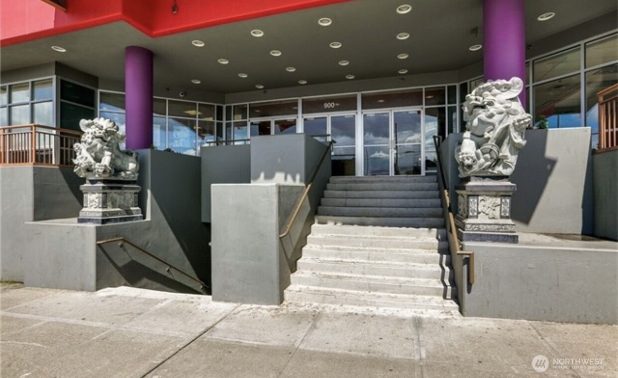 321 10th Avenue South, Unit 604 Seattle, WA 98104 - Photo 14 of 14